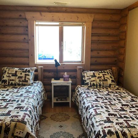 Folding Mountain B & B Fort Nelson Exterior foto