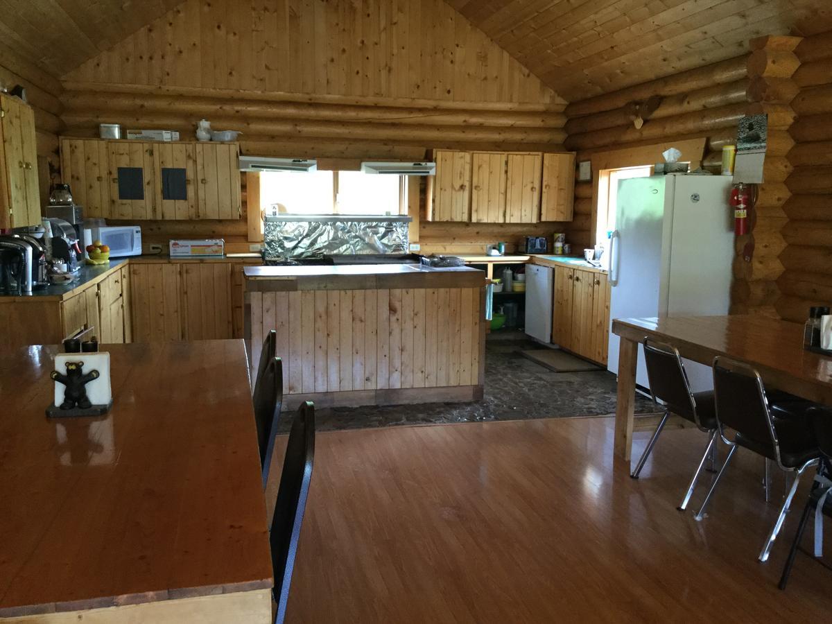 Folding Mountain B & B Fort Nelson Exterior foto